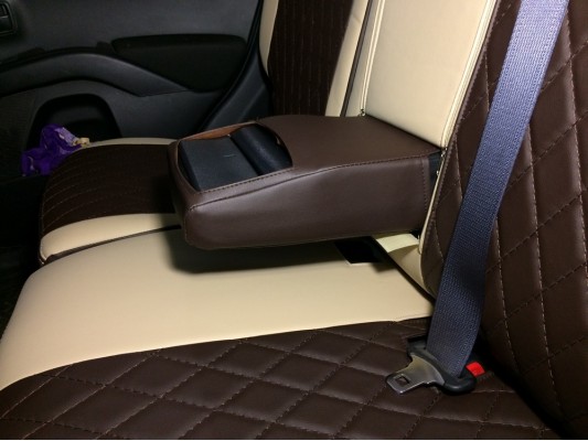 Авточехлы на Mitsubishi Outlander XL