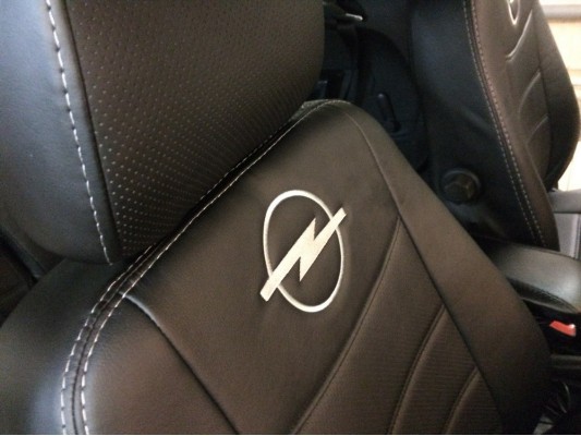 Авточехлы на Opel Astra H