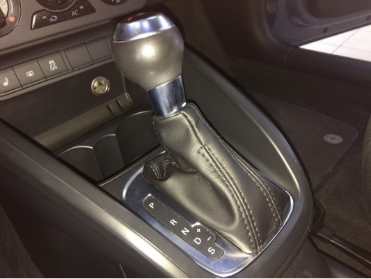 Перетяжка рычага и чехла КПП